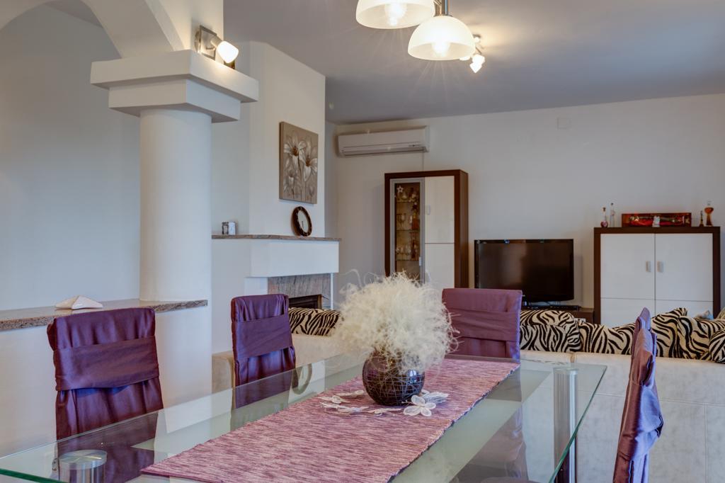 Apartman Jovic Appartamento Pola
